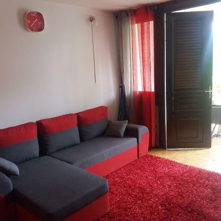 Apartmán Studio A Louer Proche Des Plages Sainte-Anne Exteriér fotografie